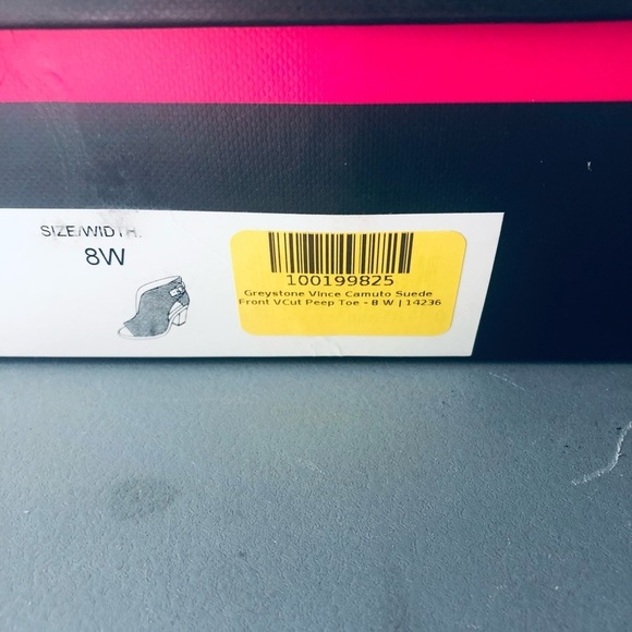 Vince Camuto- NIB Woman Pumpernickle Suede Front VCut PeepToe , Size 8W - Picture 9 of 9